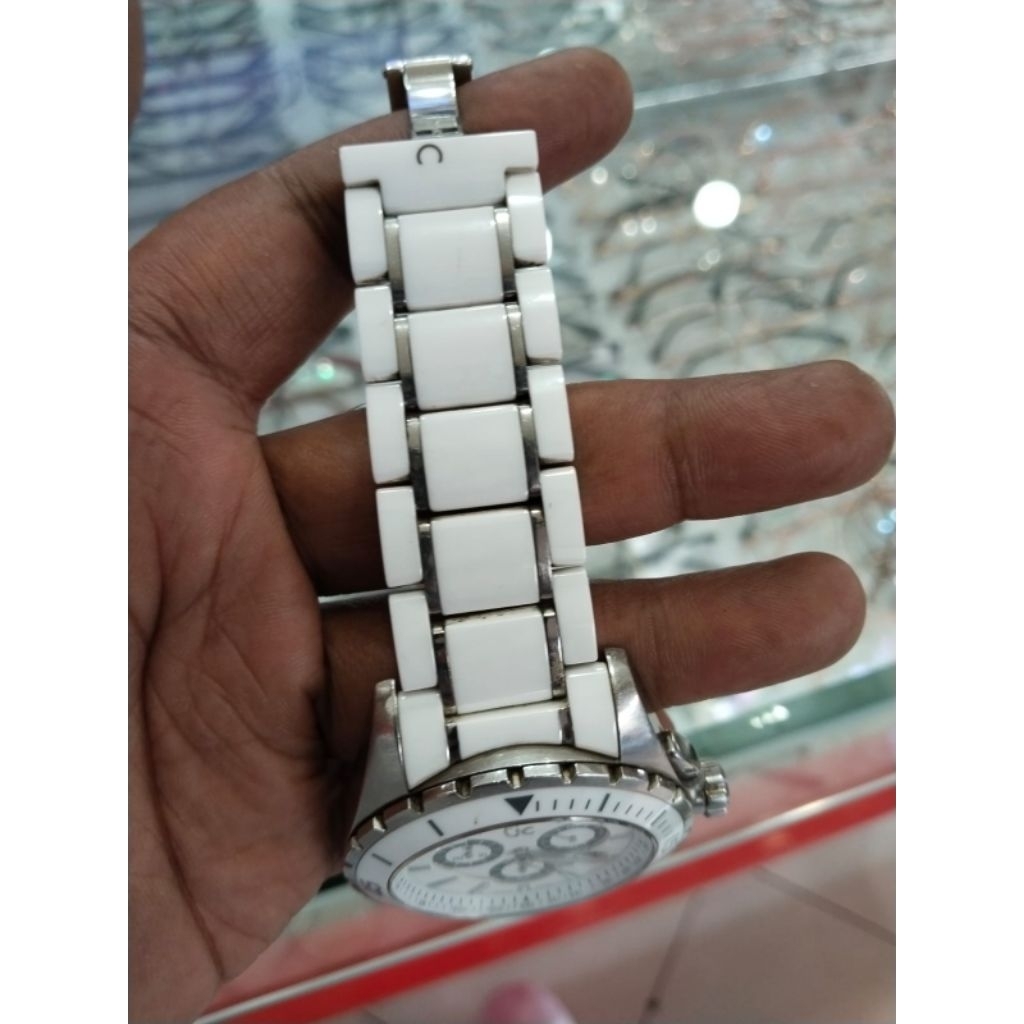 Jam bekas Gc keramik