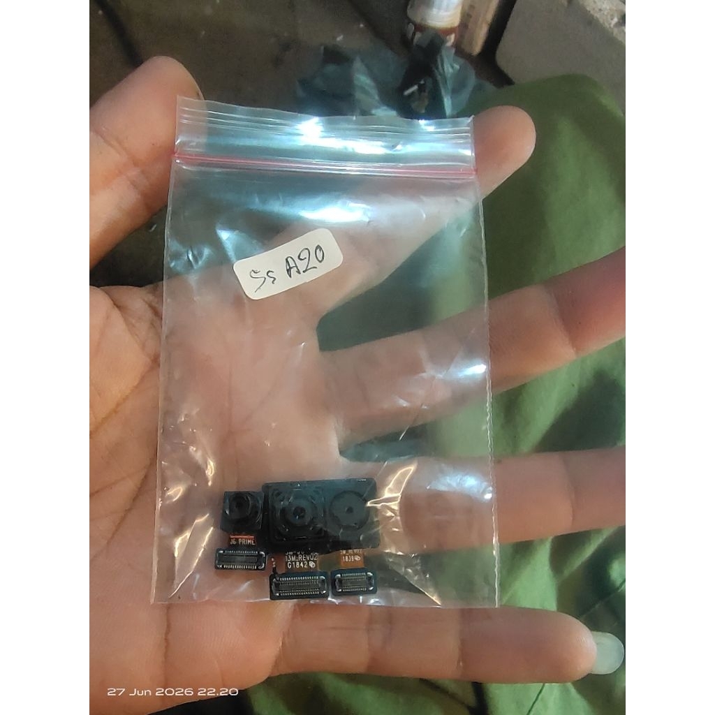 kamera depan & belakang komplit Samsung a20 biasa 100% ORI copotan hp.
