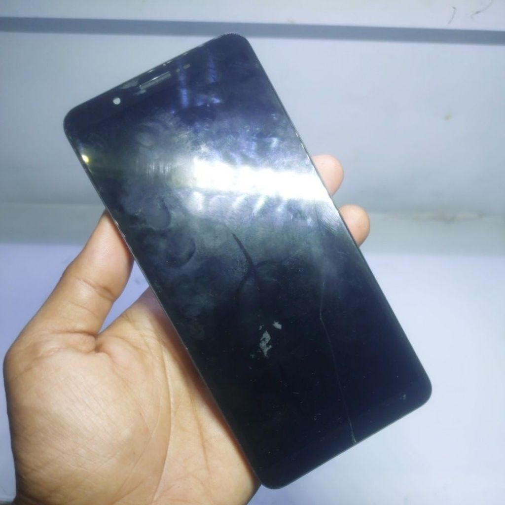 LCD LOKAL VIVO Y71 RETAK
