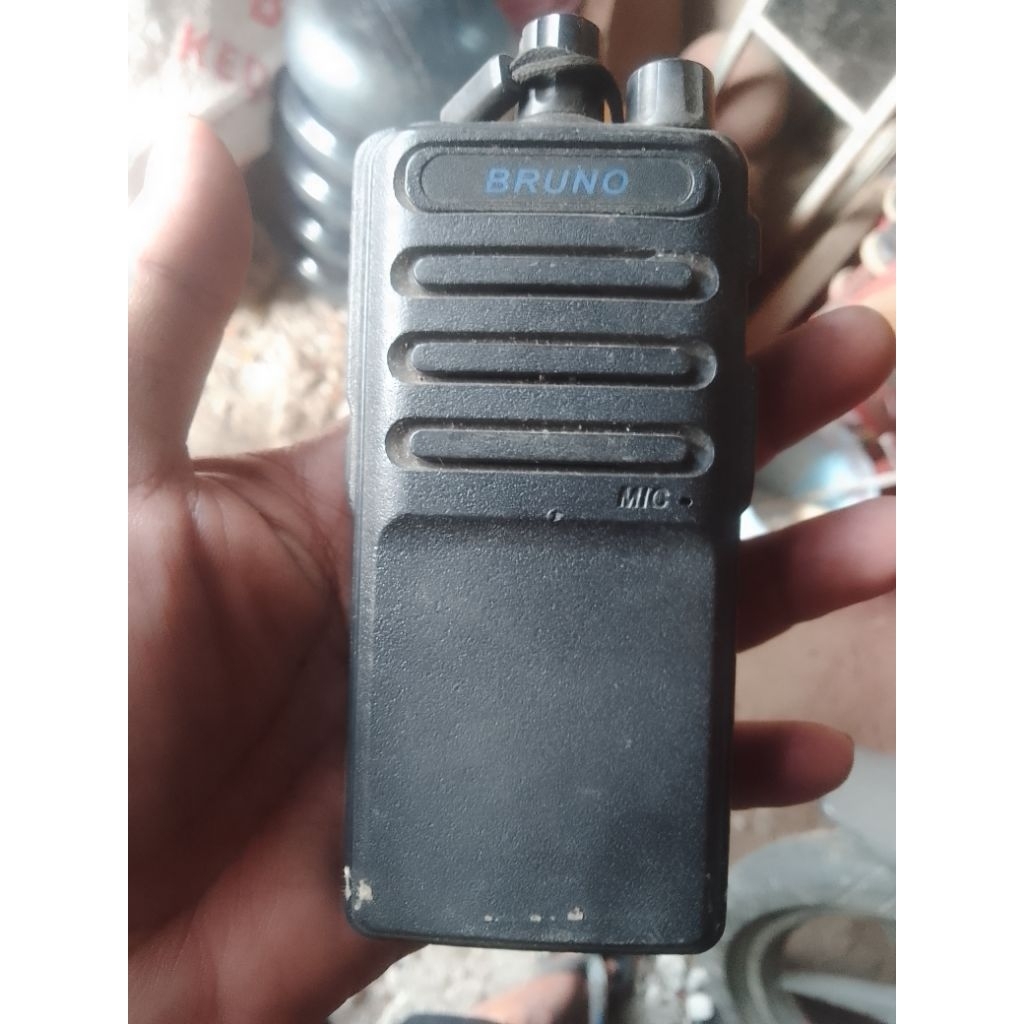 ht  Bruno cx2  frekuensi UHF400-480 .