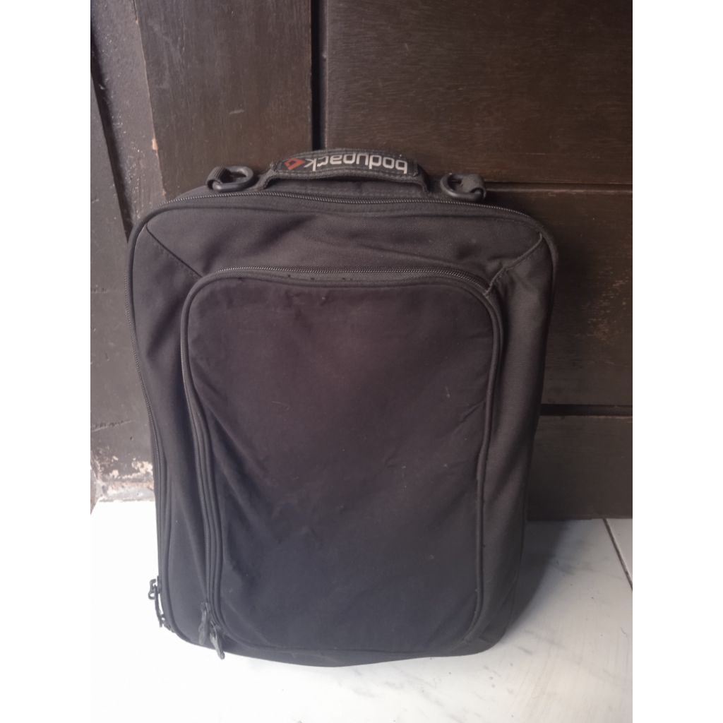 Tas Laptop Bodypack Original