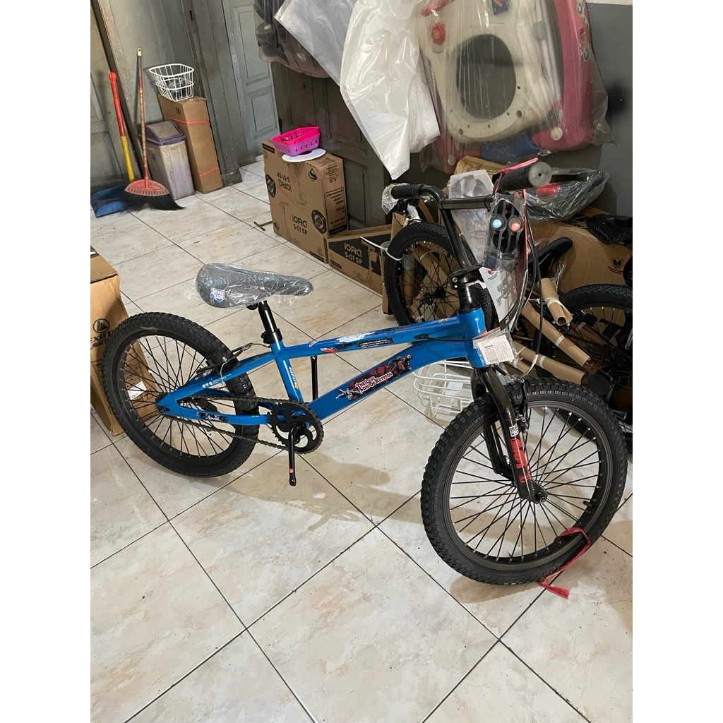 Sepeda BMX 20 Inch Element Superman Edition