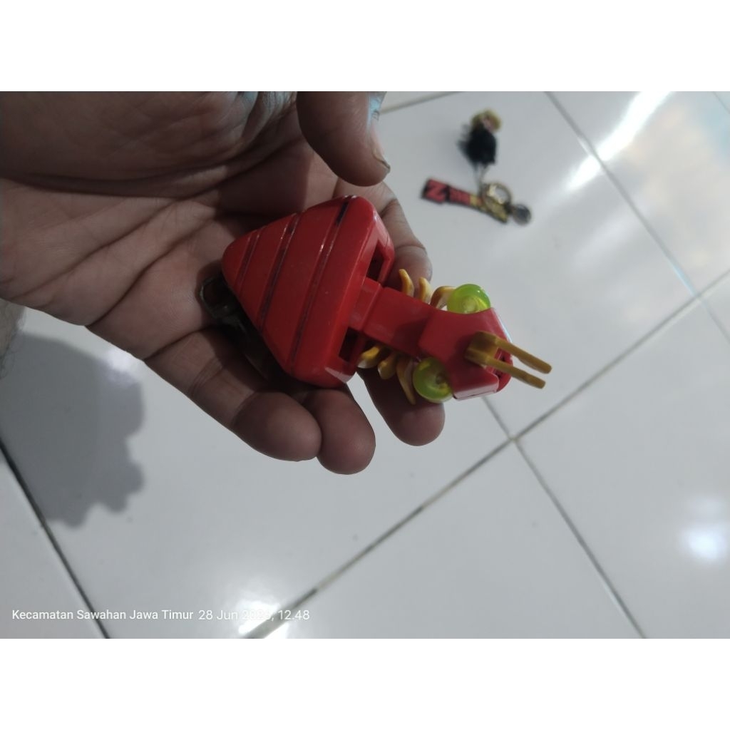 Figur Digimon Pokemon Serangga Bandai