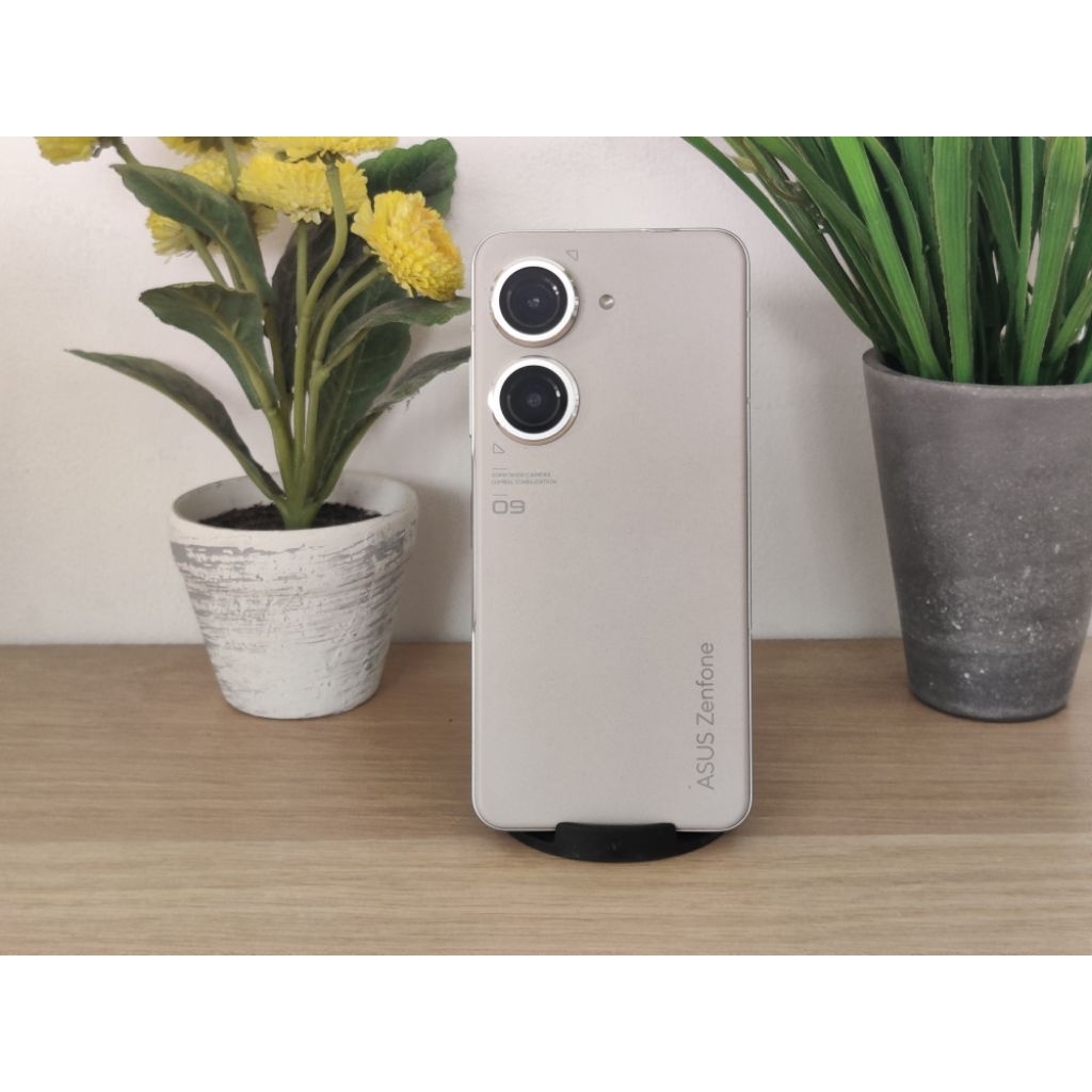 Asus Zenfone 9 8GB/256GB Resmi Indonesia Unit Only