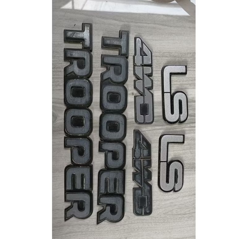 Emblem Chevrolet Trooper