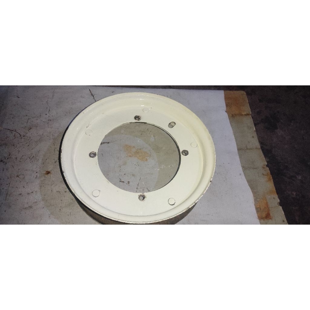pelek banci vespa ring 10