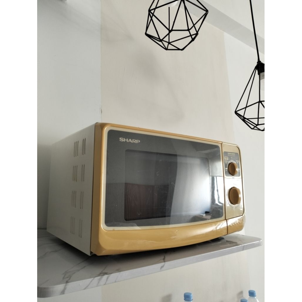[Preloved] Microwave Sharp