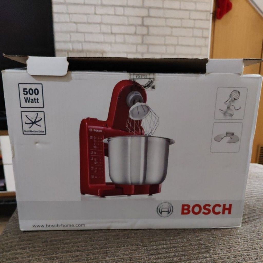 Bosch Kitchen Machine MUM44R1 - BNIB