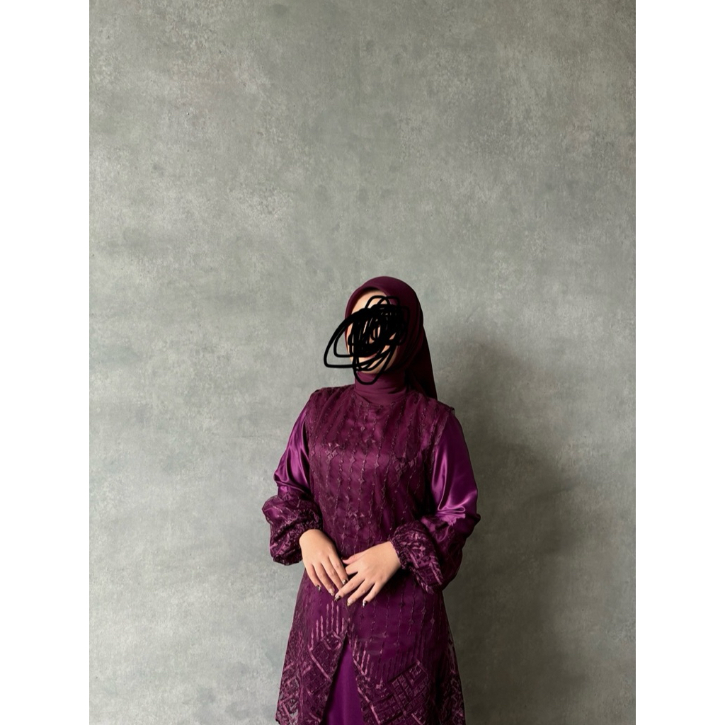 dress burgundy