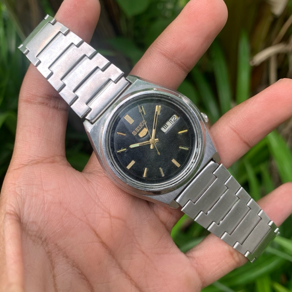 Jam Tangan Vintage Seiko 5 Otomatis