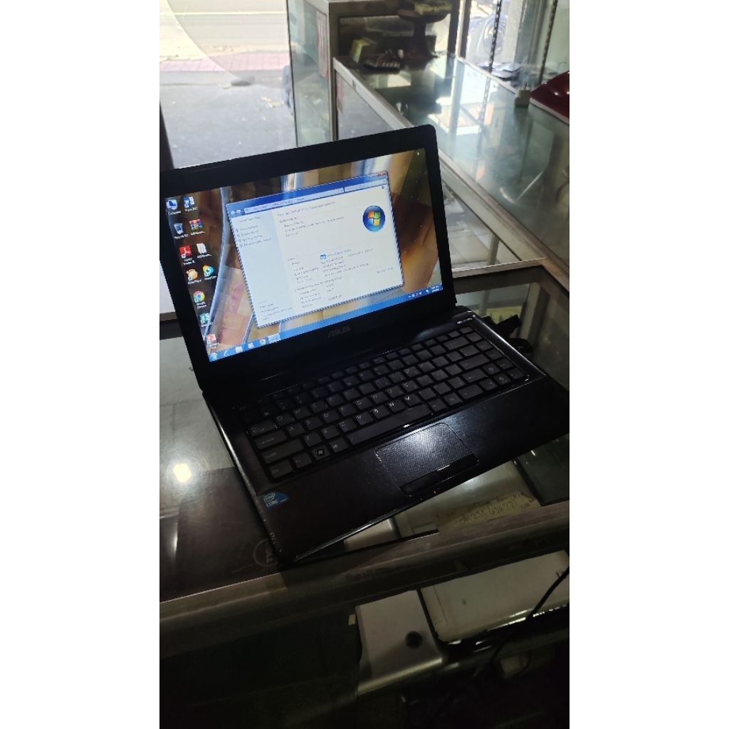 Jual laptop Asus A42F     AS15