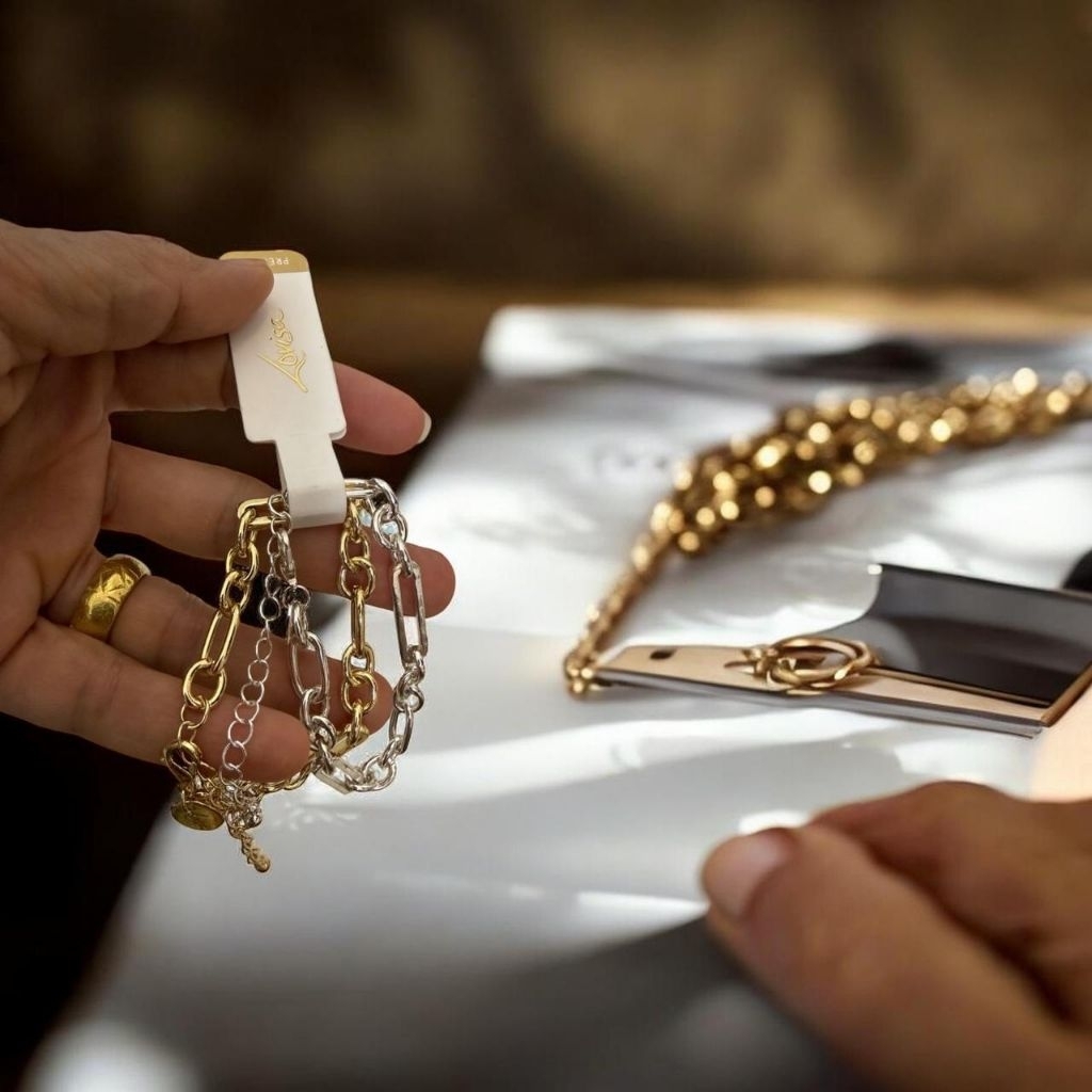 Gelang brand LOVISA Import from malaysia