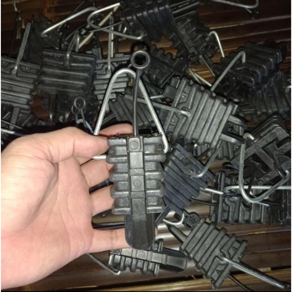 satu set 2 pcs wedge penarik kabel PLN listrik pln wiet penarik kabel listrik pln