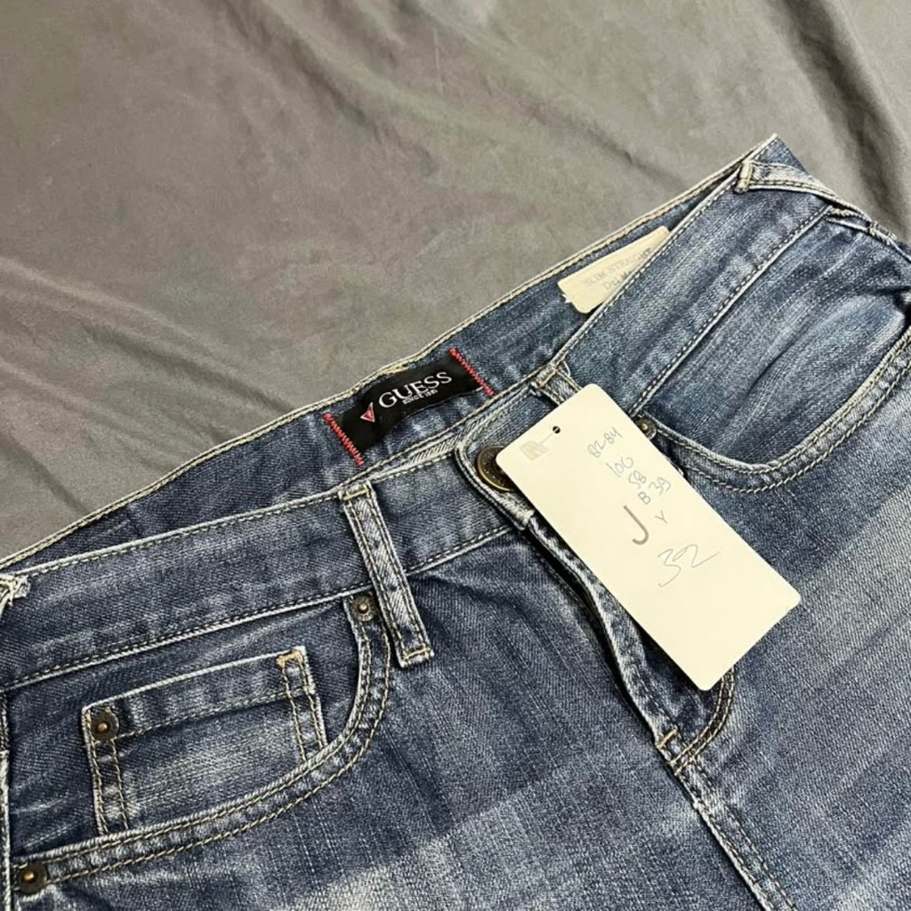 GUESS FADING VINTAGE celana jeans/denim size 31-32