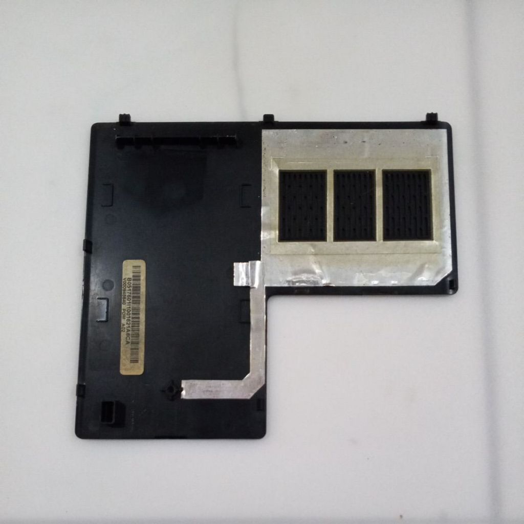 Tutup Casing Laptop Toshiba C600 C605