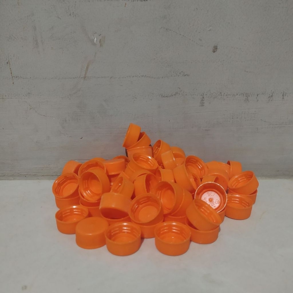 50pcs Tutup Botol Plastik Coca Cola Warna Orange Ukuran Kecil Bekas Bersih
