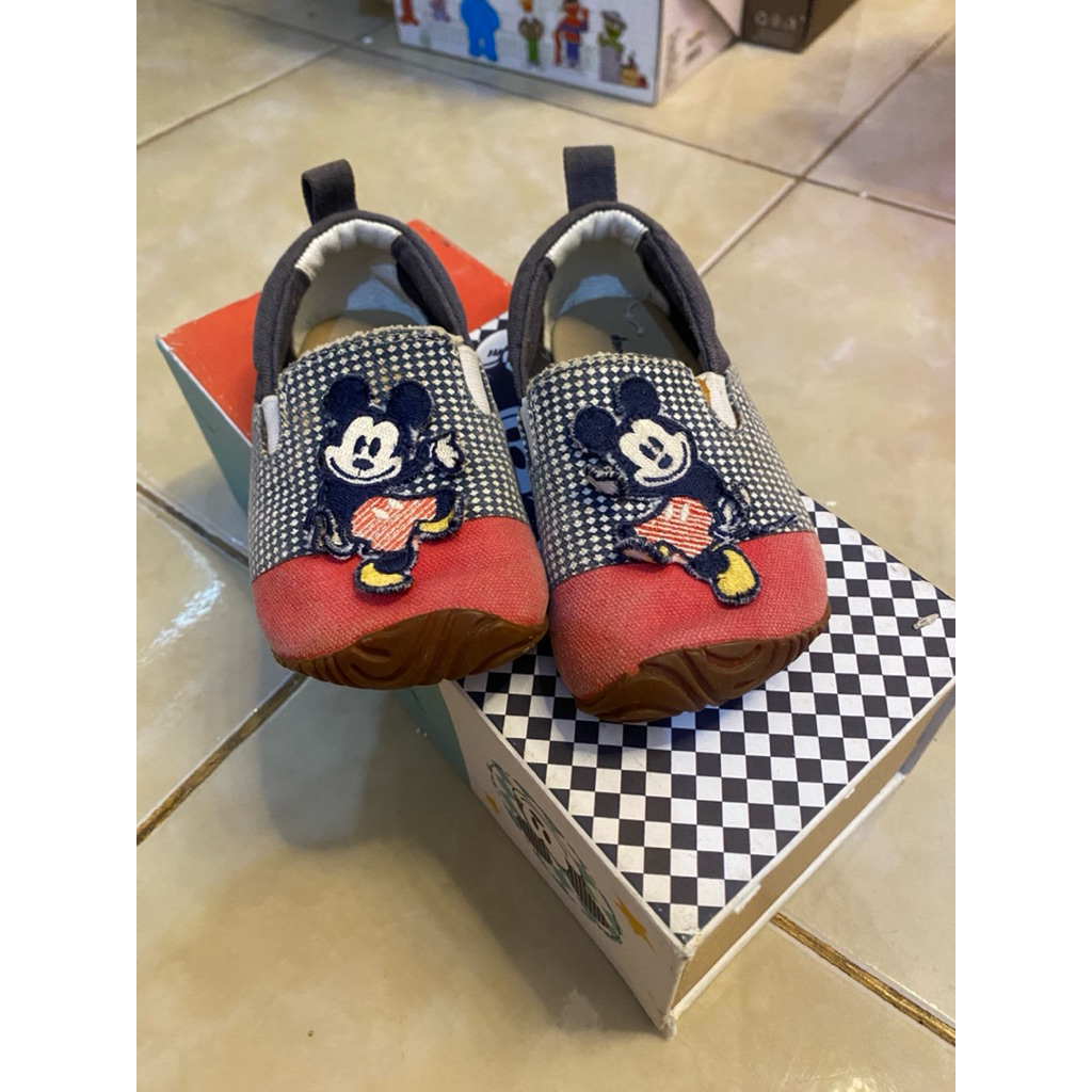 Pyopp Preloved Barefoot Shoes Mickey Mouse Red