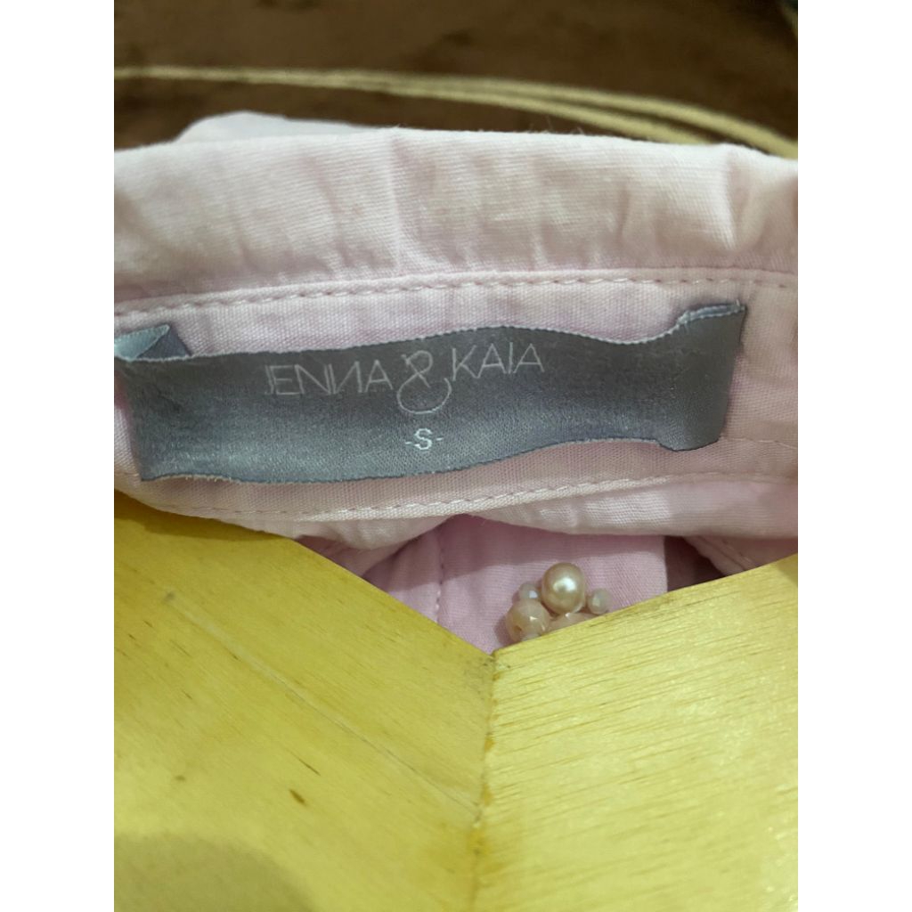 [PRELOVED] Jenna & Kaia bria top