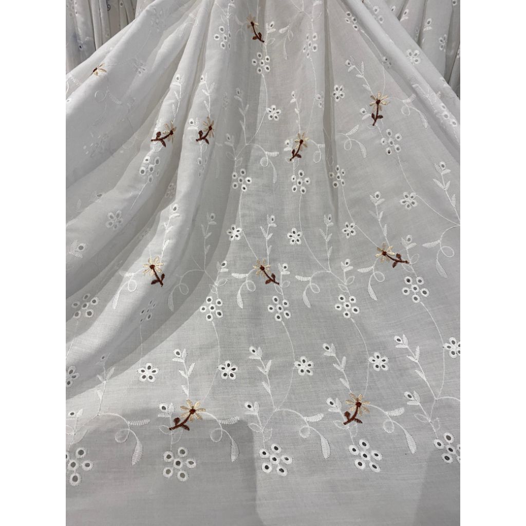 Kain Katbol Variasi Warna Putih dengan Kombinasi Bunga Kecil Cantik 0.5m/pcs