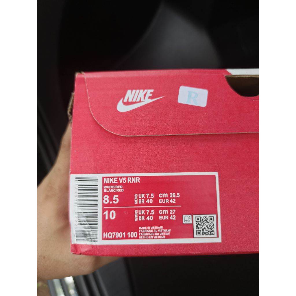 Sepatu V5 R perfect kick