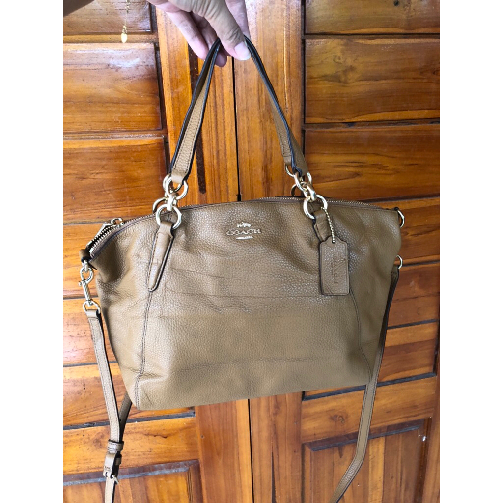 Preloved Coach Kelsey