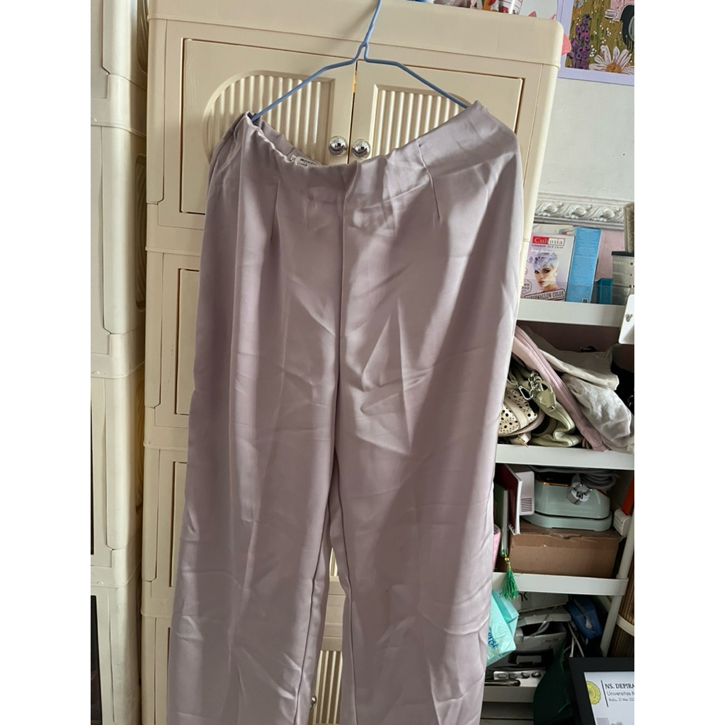 CELANA SATIN PRELOVED