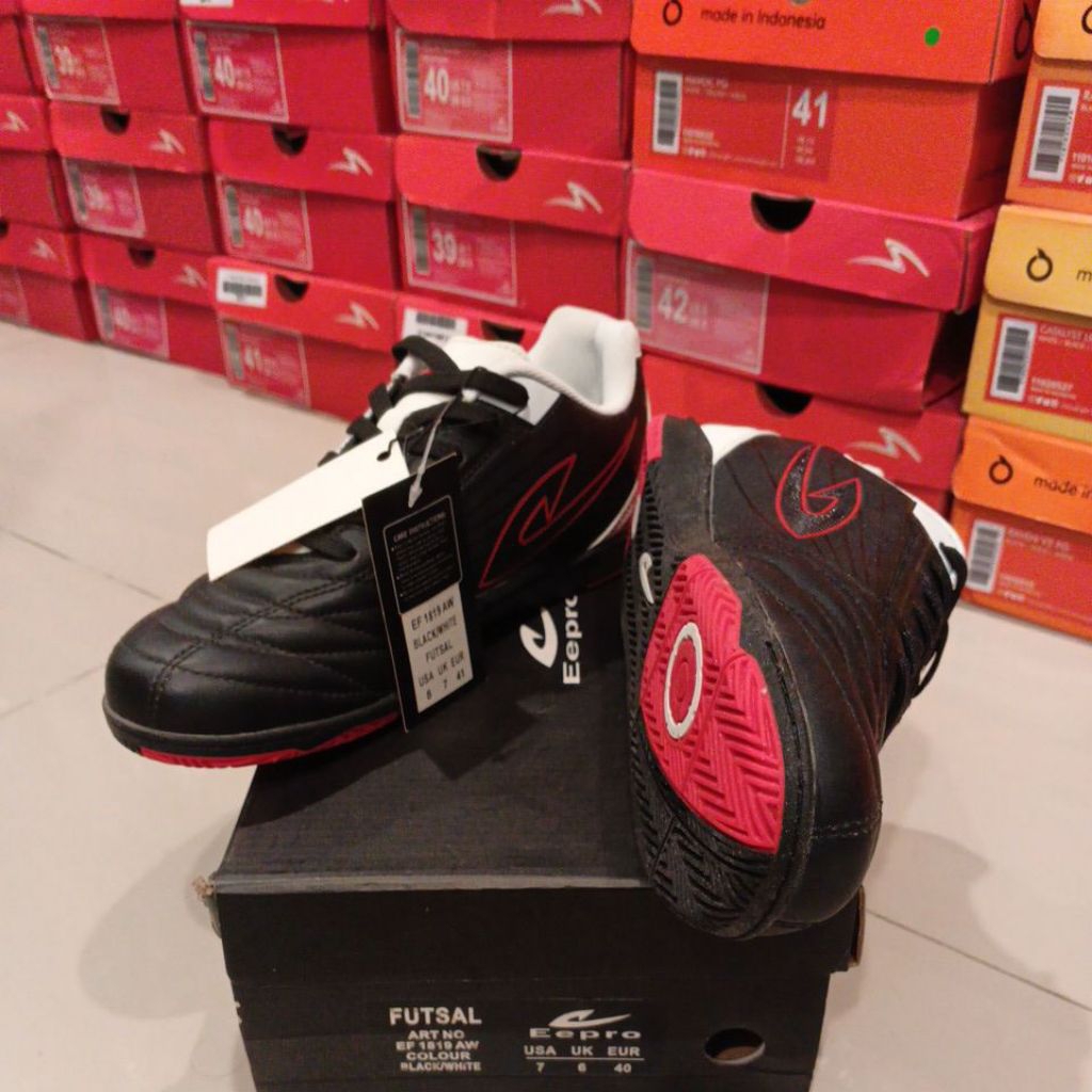 Sepatu Futsal Eepro