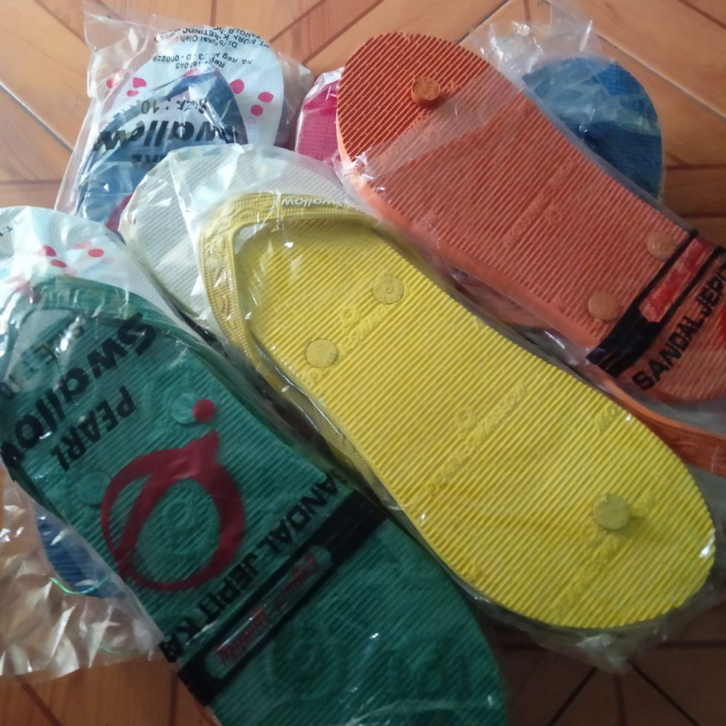 sandal jepit/sandal pearl swallow/sun swallow hitam