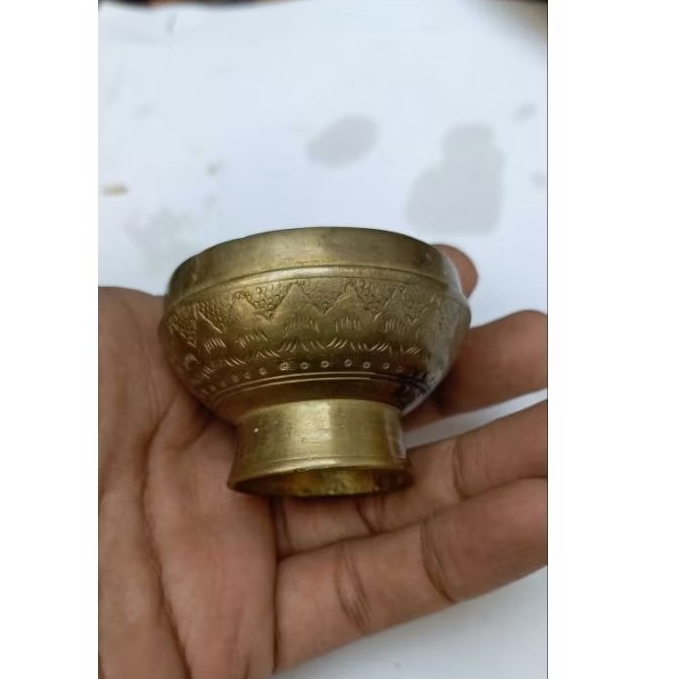 bokor mini kuningan ukir antik jadul minus