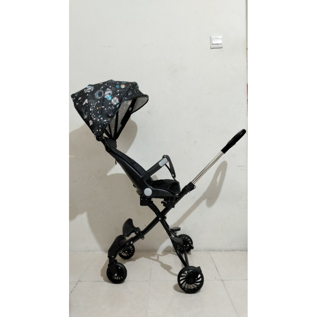 Preloved Stroller Bayi Baby Kereta Dorong Lipat Dua Arah Minimalis Simple Murah