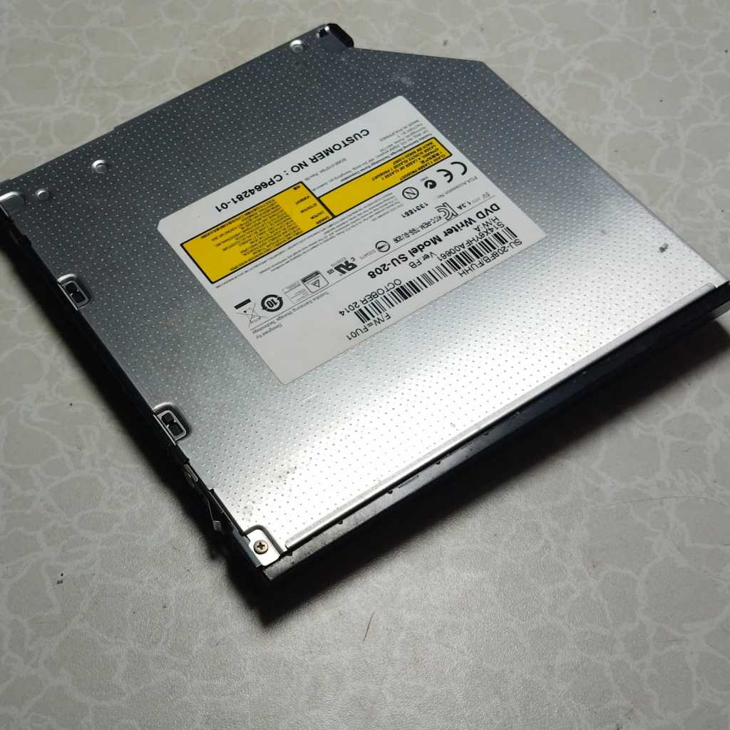 Fujitsu LifeBook E744 Fujitsu LifeBook E Series - DVD internal Laptop