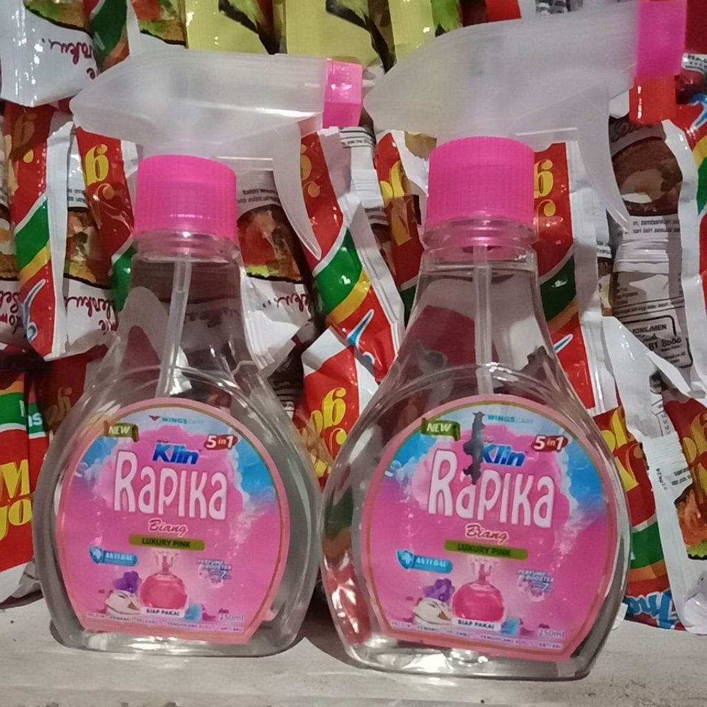 rapika pelicin pakaian