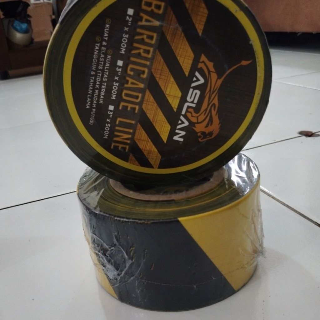 police line garis pembatas