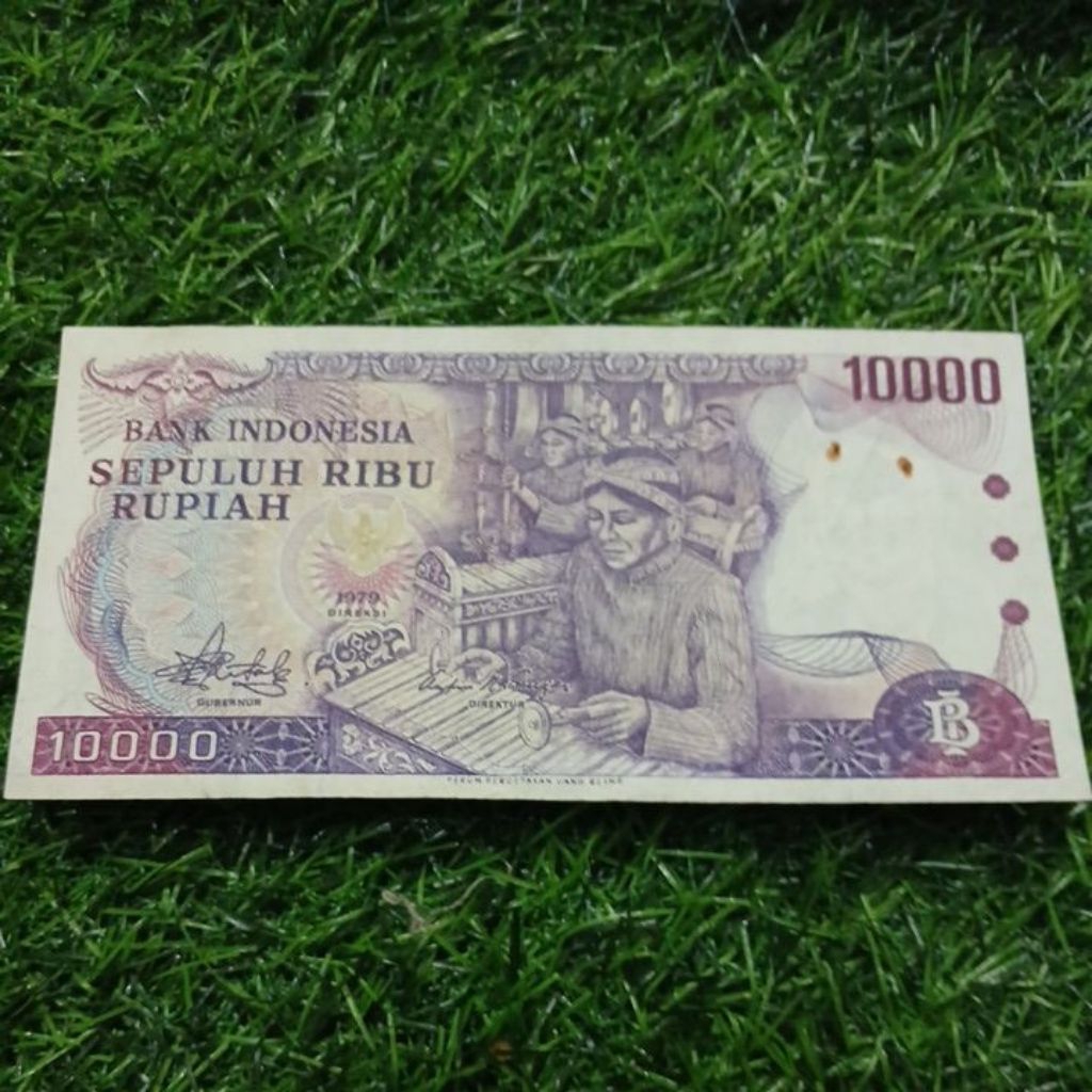 uang kuno 10000 gamelan 1979 asli.2