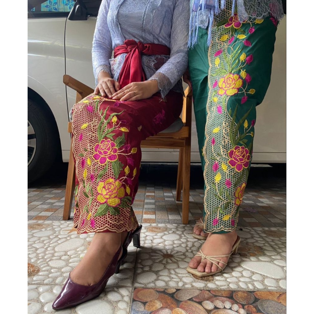 KAMEN JADI BORDIR TUMPAL BUNGA