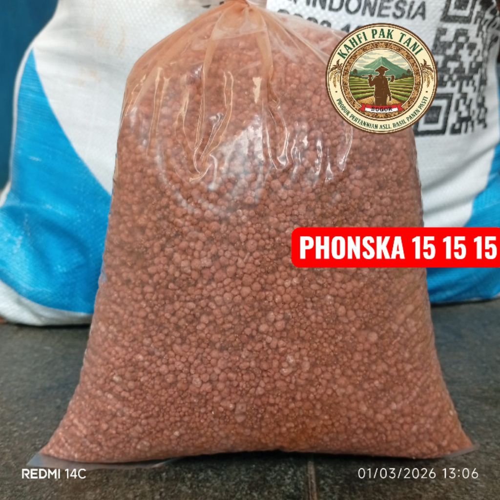 pupuk pelabat bunga dan buah phonska 15 15 15