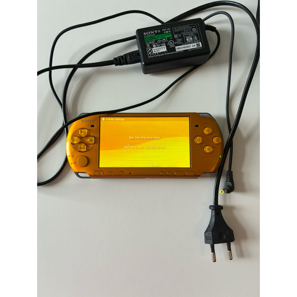 PSP Slim 3000 Bright Yellow - Carnival Colors Edition - *BEKAS*