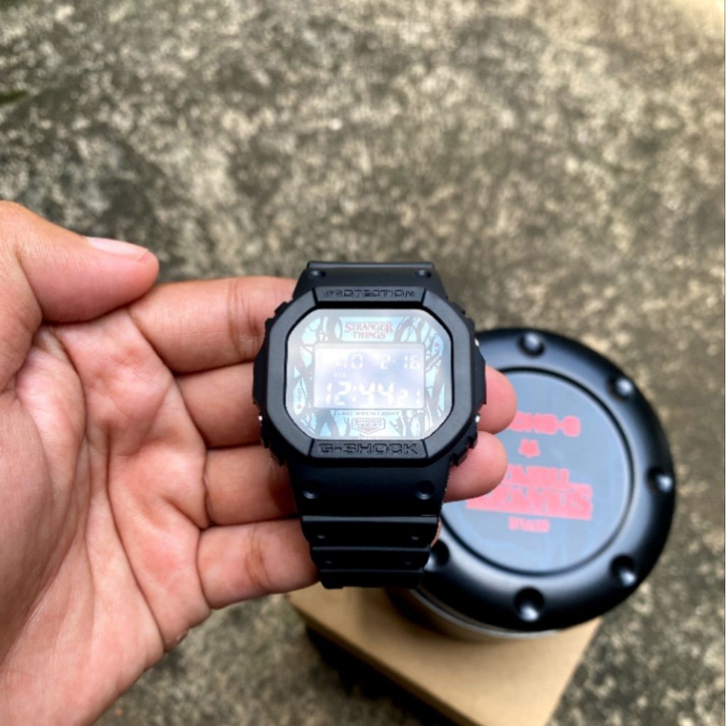 G-SHOCK DW-5600STT-1DR STRANGER THINGS