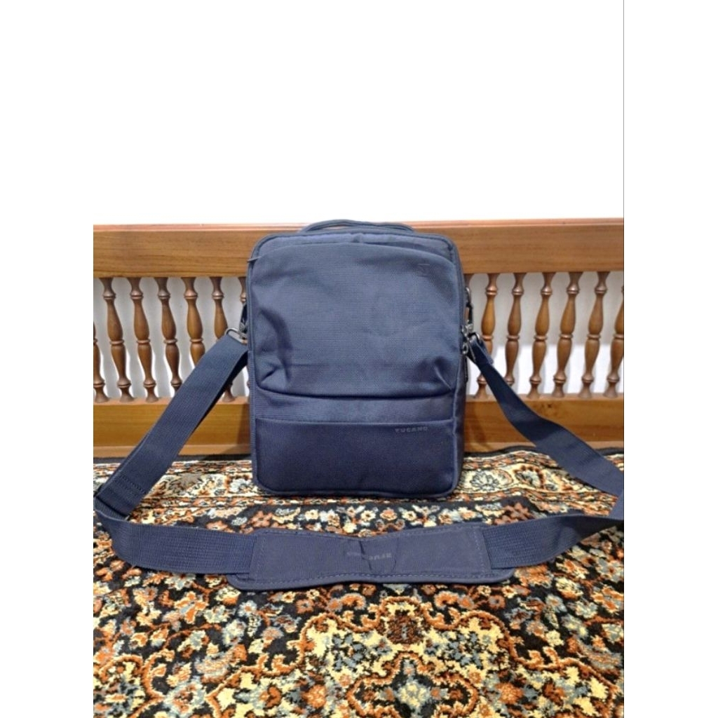 Tas sling bag tucano biru