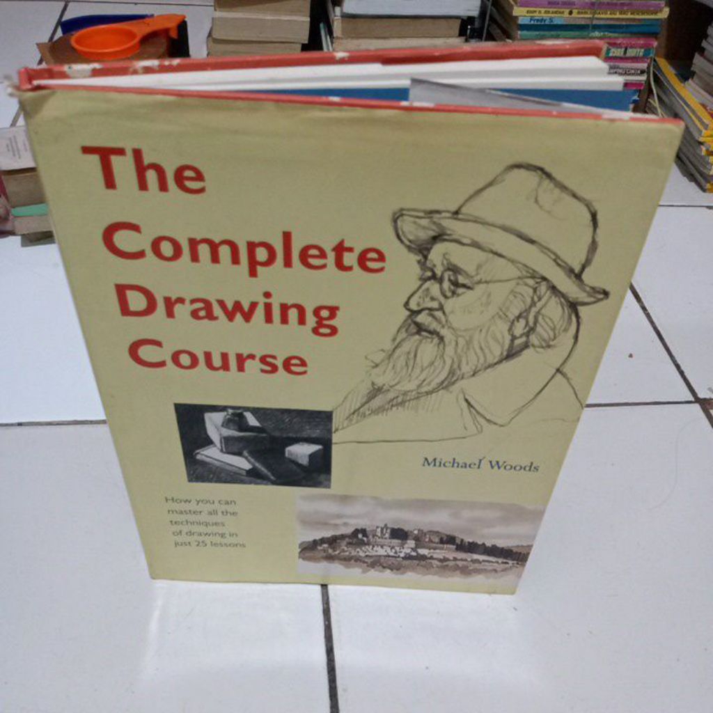 Buku the complete drawing course with Michael woods