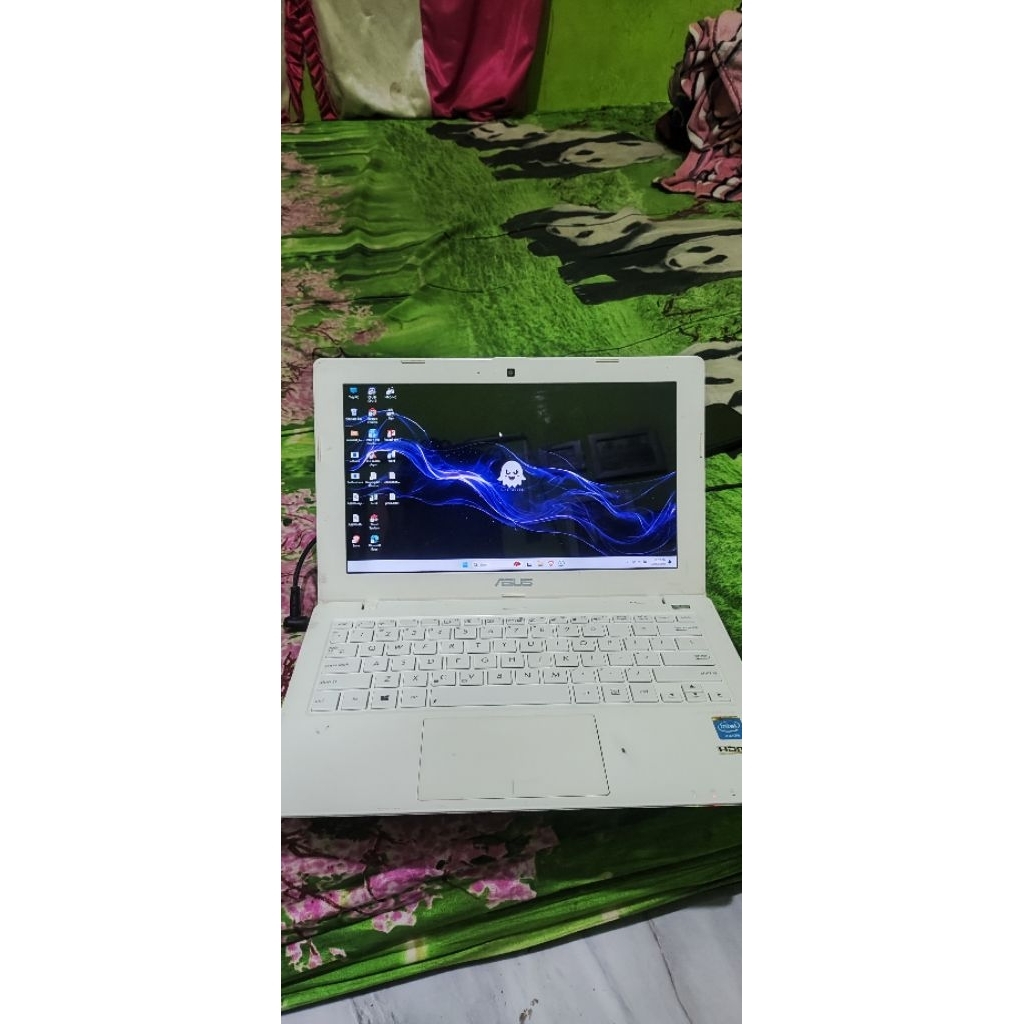 Leptop Asus X200CA Win 11 Sudah Bonus Ssd 128gb