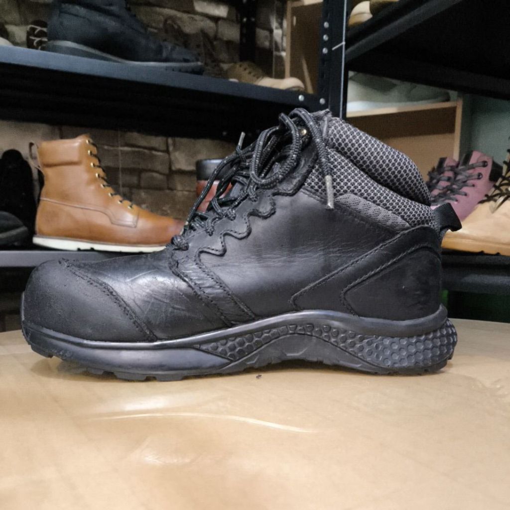 timberland safety boots sz 39 insole 25cm.