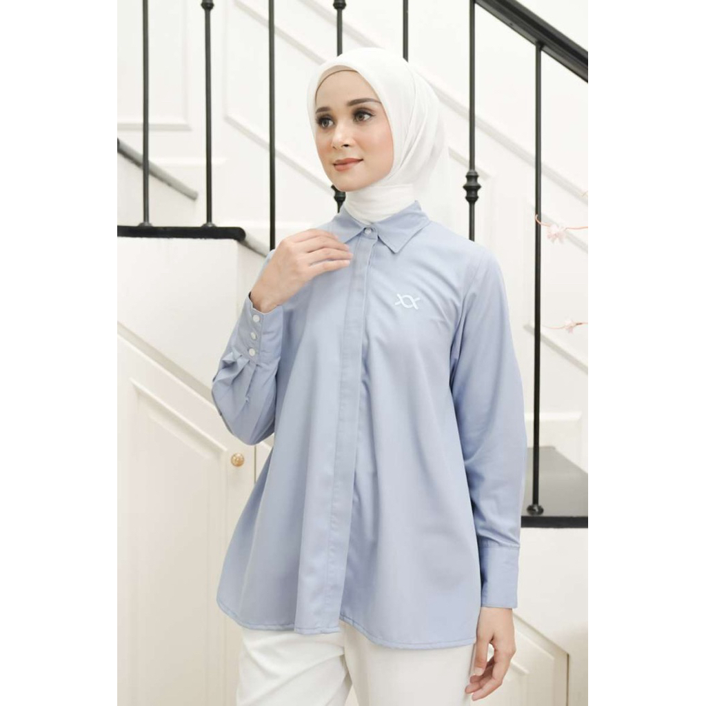 Wearing Klamby Lucy Shirt Dove Blue XXL LD 110 NEW Ziplock