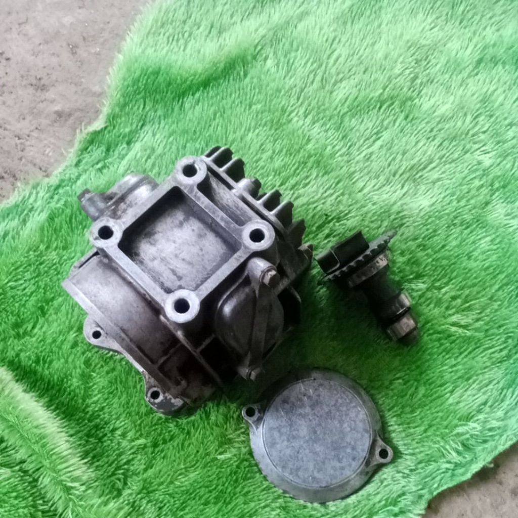 blok klep isi Suzuki smash original copotan motor