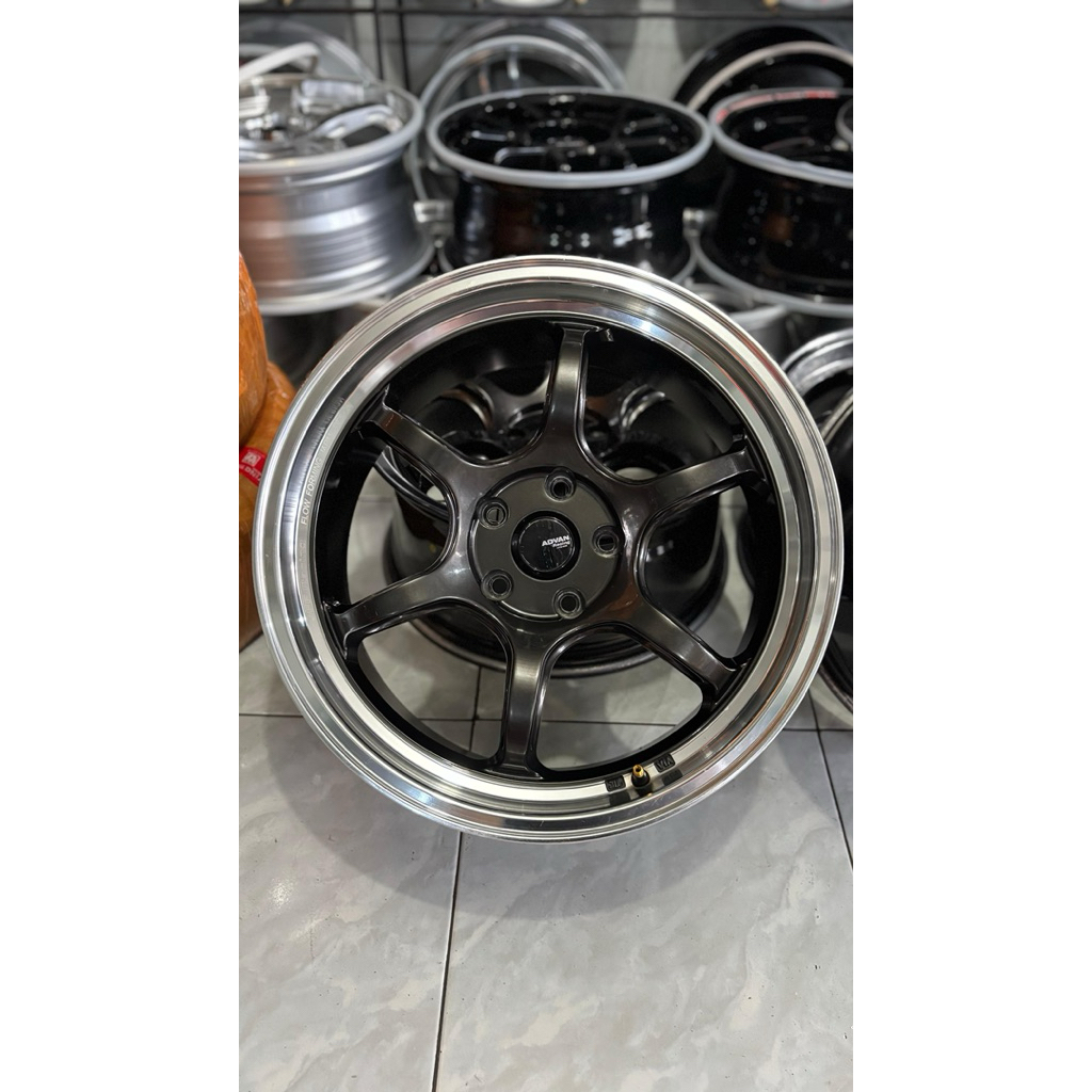 BEKASAN velg advan rg d2 r18 ej titan lip polish pcd 5x114 lebar 8,5 kondisi mulus no minus