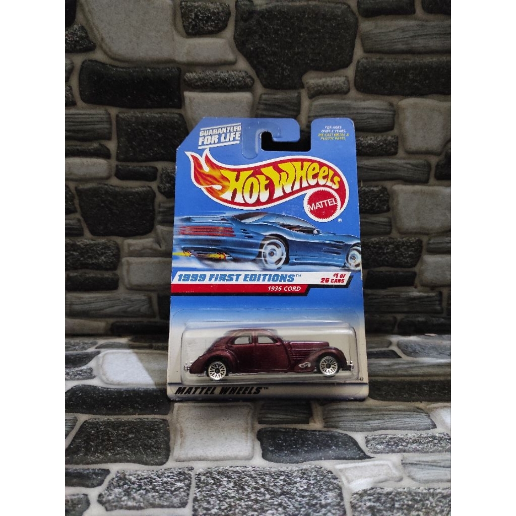 Hot Wheels 1936 Cord Merah Tua - Blue Card