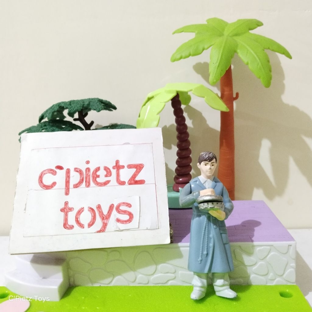 Figure Disney / Walden McDonalds' The Chronicles of Narnia Series (Second/Preloved)