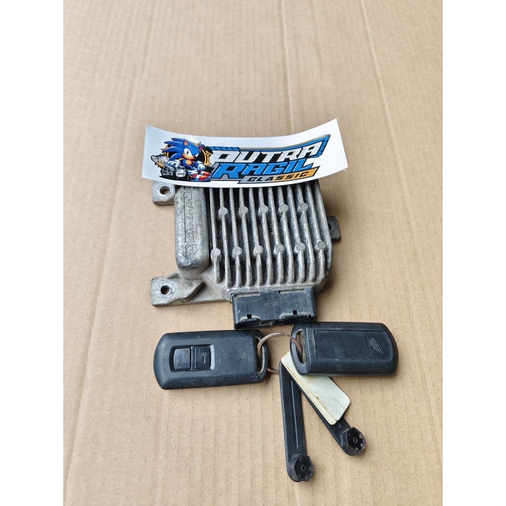 ECCU ECU SET KUNCI KONTAK VARIO 150 NEW ECU SET KONCI KONTAK VARIO 150 NEW K59F-A71-IN 01 ORIGINAL