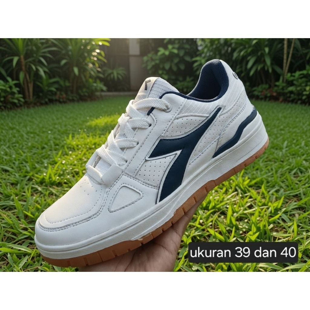 sepatu sport diadora tenis sepatu batminton