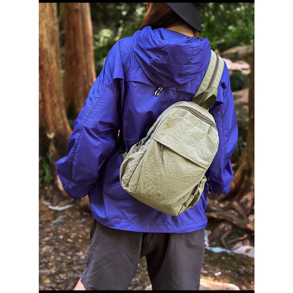GUVDIV Tas Selempang Pria Wanita Outdoor Anti Air Tas Dada Ringan untuk Hiking Tas Ransel Kecil